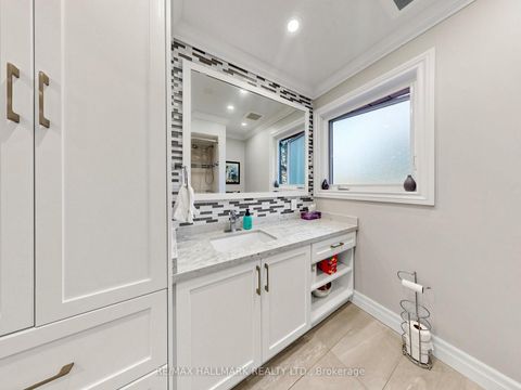 Photo 30 at 58 Marchwood Crescent, Harding, Richmond Hill
