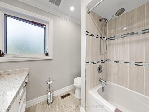Photo 31 at 58 Marchwood Crescent, Harding, Richmond Hill