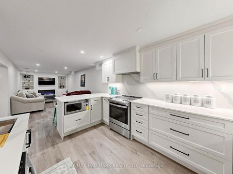 Photo 37 at 58 Marchwood Crescent, Harding, Richmond Hill