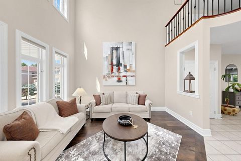 Photo 2 at 48 Tanis Crescent, Centennial Scarborough, Toronto