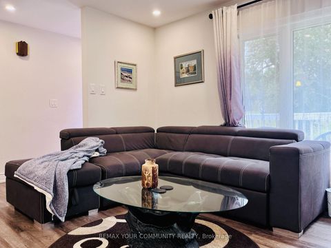 Photo 11 at 322 Irene Drive, Keswick South, Georgina