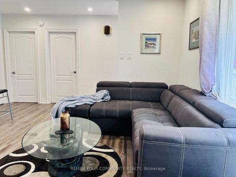 Photo 12 at 322 Irene Drive, Keswick South, Georgina