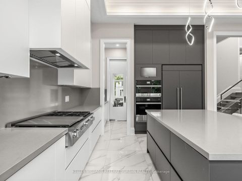 Photo 10 at 170 Spring Garden Avenue, Willowdale East, Toronto