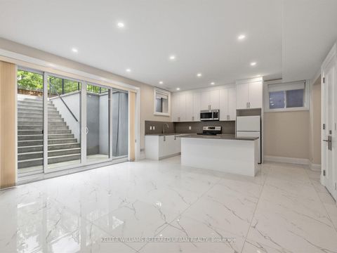 Photo 18 at 170 Spring Garden Avenue, Willowdale East, Toronto