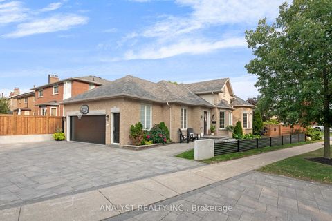 Photo 1 at 88 Brougham Drive, East Woodbridge, Vaughan