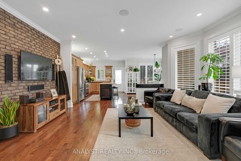 Photo 8 at 88 Brougham Drive, East Woodbridge, Vaughan