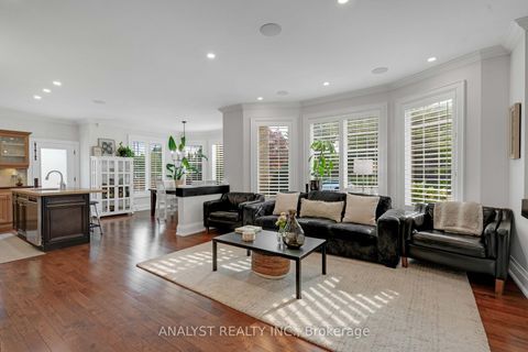 Photo 9 at 88 Brougham Drive, East Woodbridge, Vaughan