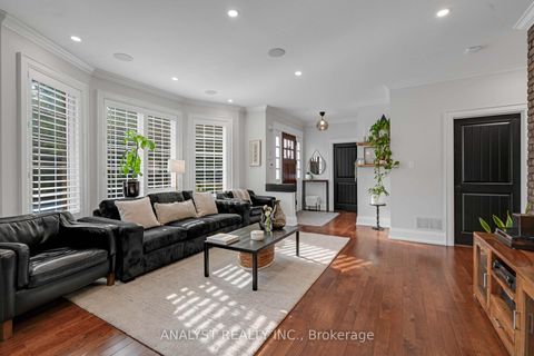 Photo 10 at 88 Brougham Drive, East Woodbridge, Vaughan