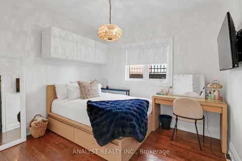 Photo 24 at 88 Brougham Drive, East Woodbridge, Vaughan