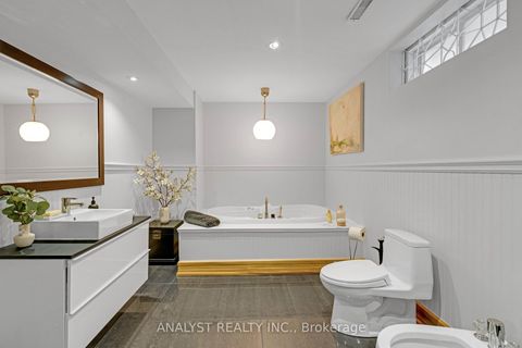 Photo 32 at 88 Brougham Drive, East Woodbridge, Vaughan