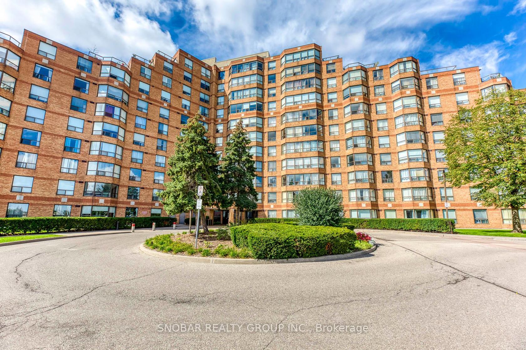 206 - 6 Humberline Drive, Clairville, Toronto 