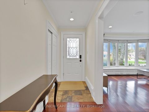 Photo 3 at 111 Libby Boulevard, Mill Pond, Richmond Hill