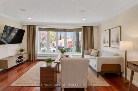 Photo 4 at 111 Libby Boulevard, Mill Pond, Richmond Hill