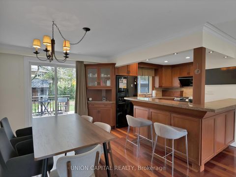 Photo 6 at 111 Libby Boulevard, Mill Pond, Richmond Hill