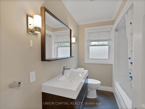 Photo 13 at 111 Libby Boulevard, Mill Pond, Richmond Hill