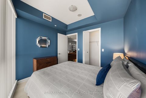 Photo 10 at 1001 - 50 Bruyeres Mews, Niagara, Toronto