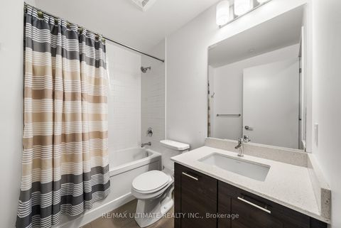 Photo 15 at 1001 - 50 Bruyeres Mews, Niagara, Toronto