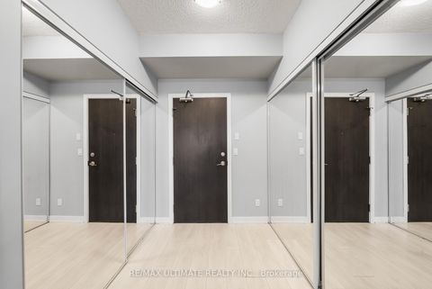 Photo 17 at 1001 - 50 Bruyeres Mews, Niagara, Toronto