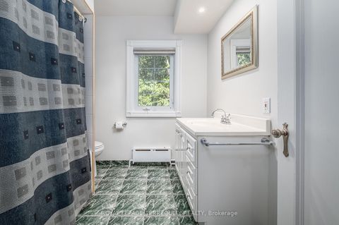 Photo 30 at 223 Riverside Drive, Swansea, Toronto