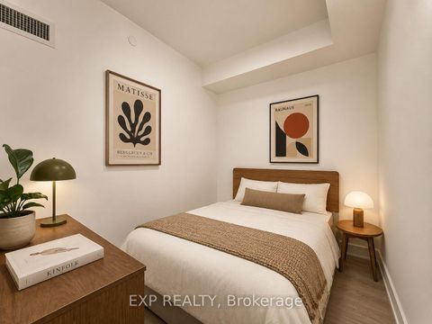Photo 3 at 811 - 19 Western Battery Road, Niagara, Toronto