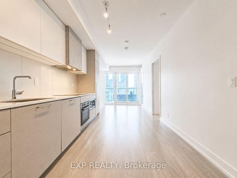 Photo 9 at 811 - 19 Western Battery Road, Niagara, Toronto