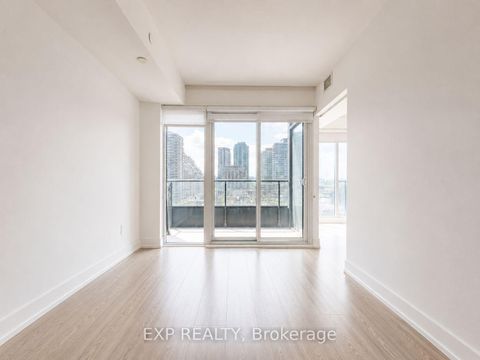 Photo 11 at 811 - 19 Western Battery Road, Niagara, Toronto