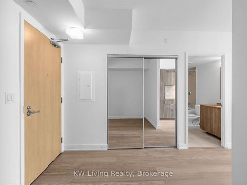 Photo 4 at 4309 - 11 Wellesley Street, Bay Street Corridor, Toronto