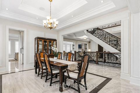 Photo 10 at 256 Patricia Drive, King City, King