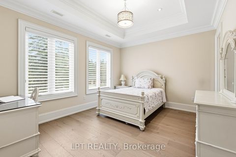 Photo 34 at 256 Patricia Drive, King City, King