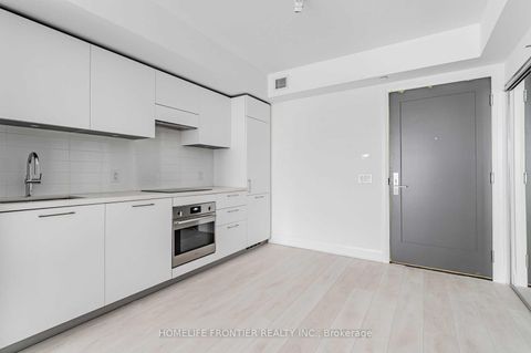 Photo 4 at 516 - 33 Frederick Todd Way, Thorncliffe Park, Toronto