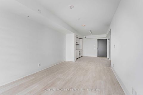 Photo 8 at 516 - 33 Frederick Todd Way, Thorncliffe Park, Toronto