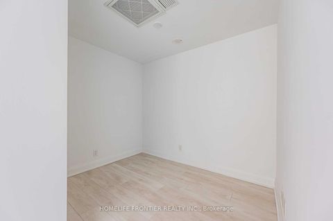 Photo 11 at 516 - 33 Frederick Todd Way, Thorncliffe Park, Toronto