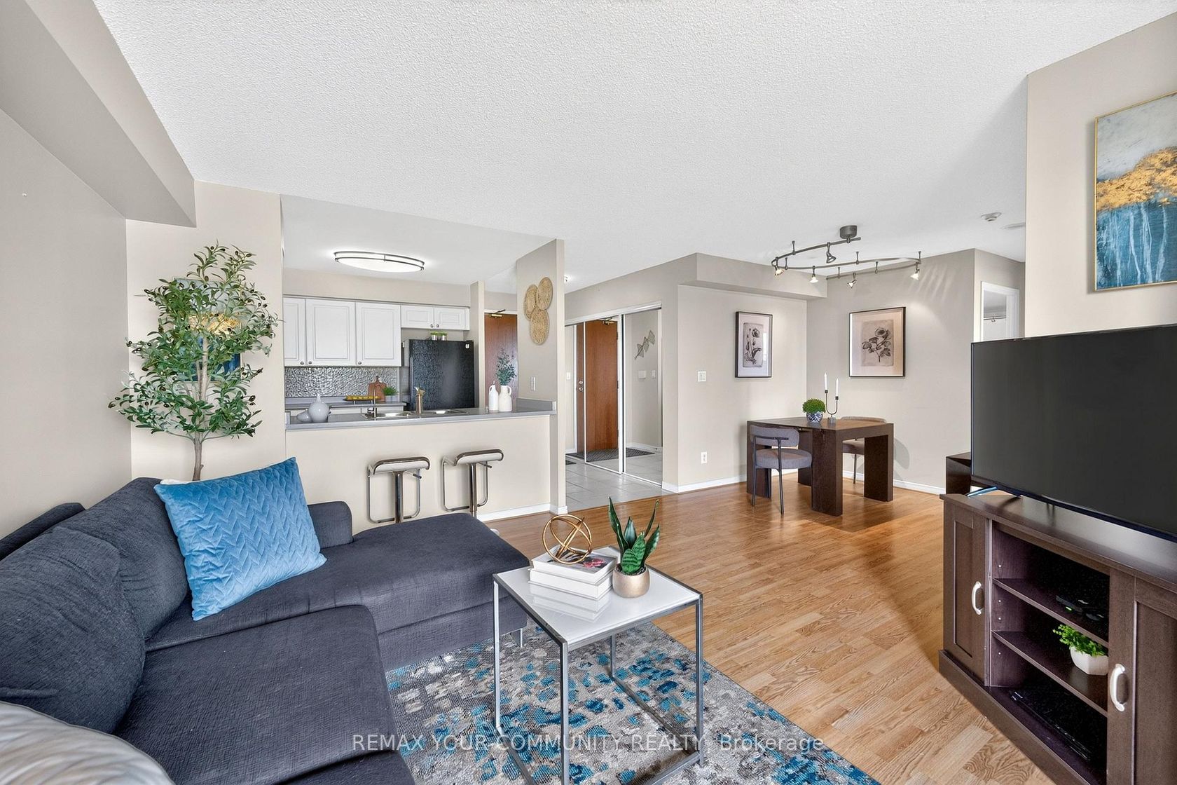 721 - 3 ELLESMERE Street, Langstaff, Richmond Hill photo 2