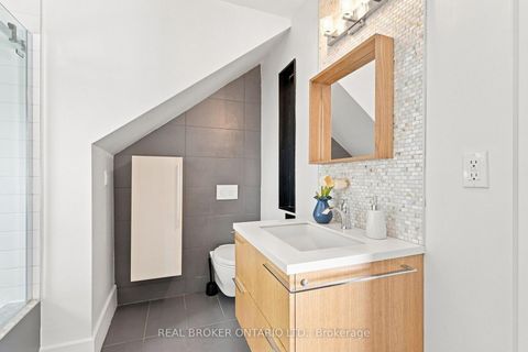 Photo 30 at 671 Scarlett Road, Humber Heights, Toronto