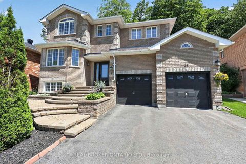 Photo 1 at 35 Bloom Crescent, Ardagh, Barrie