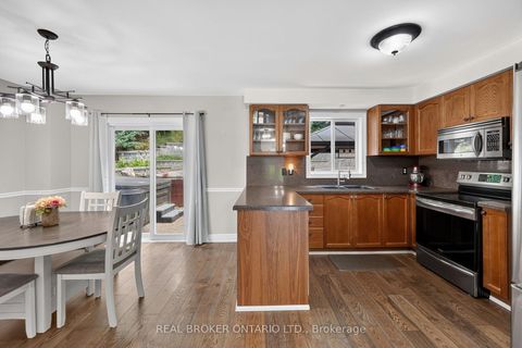 Photo 6 at 35 Bloom Crescent, Ardagh, Barrie