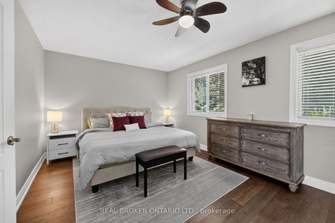 Photo 15 at 35 Bloom Crescent, Ardagh, Barrie
