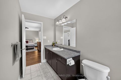 Photo 18 at 35 Bloom Crescent, Ardagh, Barrie