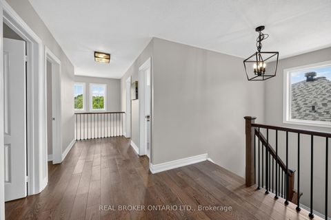 Photo 19 at 35 Bloom Crescent, Ardagh, Barrie