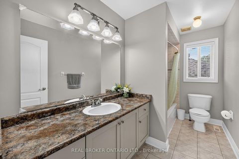 Photo 23 at 35 Bloom Crescent, Ardagh, Barrie