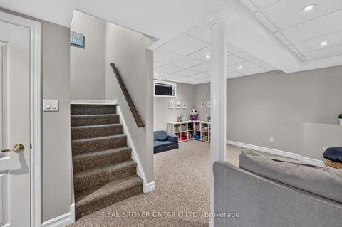 Photo 25 at 35 Bloom Crescent, Ardagh, Barrie