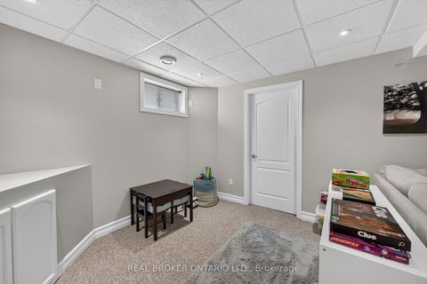 Photo 28 at 35 Bloom Crescent, Ardagh, Barrie