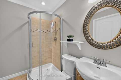 Photo 31 at 35 Bloom Crescent, Ardagh, Barrie