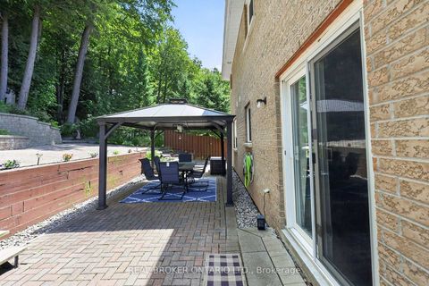 Photo 32 at 35 Bloom Crescent, Ardagh, Barrie