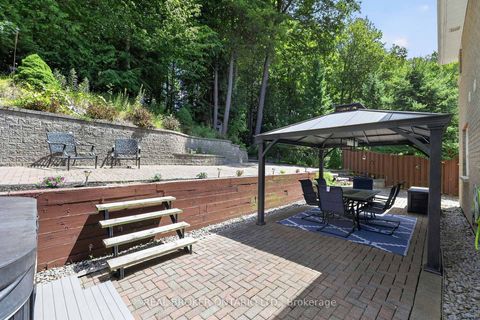 Photo 33 at 35 Bloom Crescent, Ardagh, Barrie