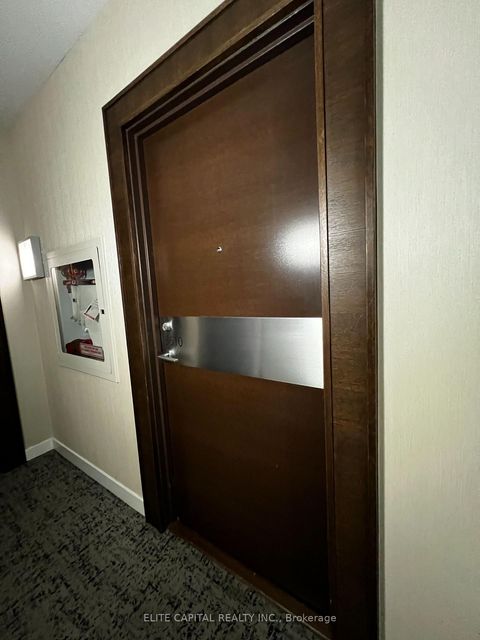 Photo 2 at 3610 - 21 Iceboat Terrace, Waterfront Communities C1, Toronto