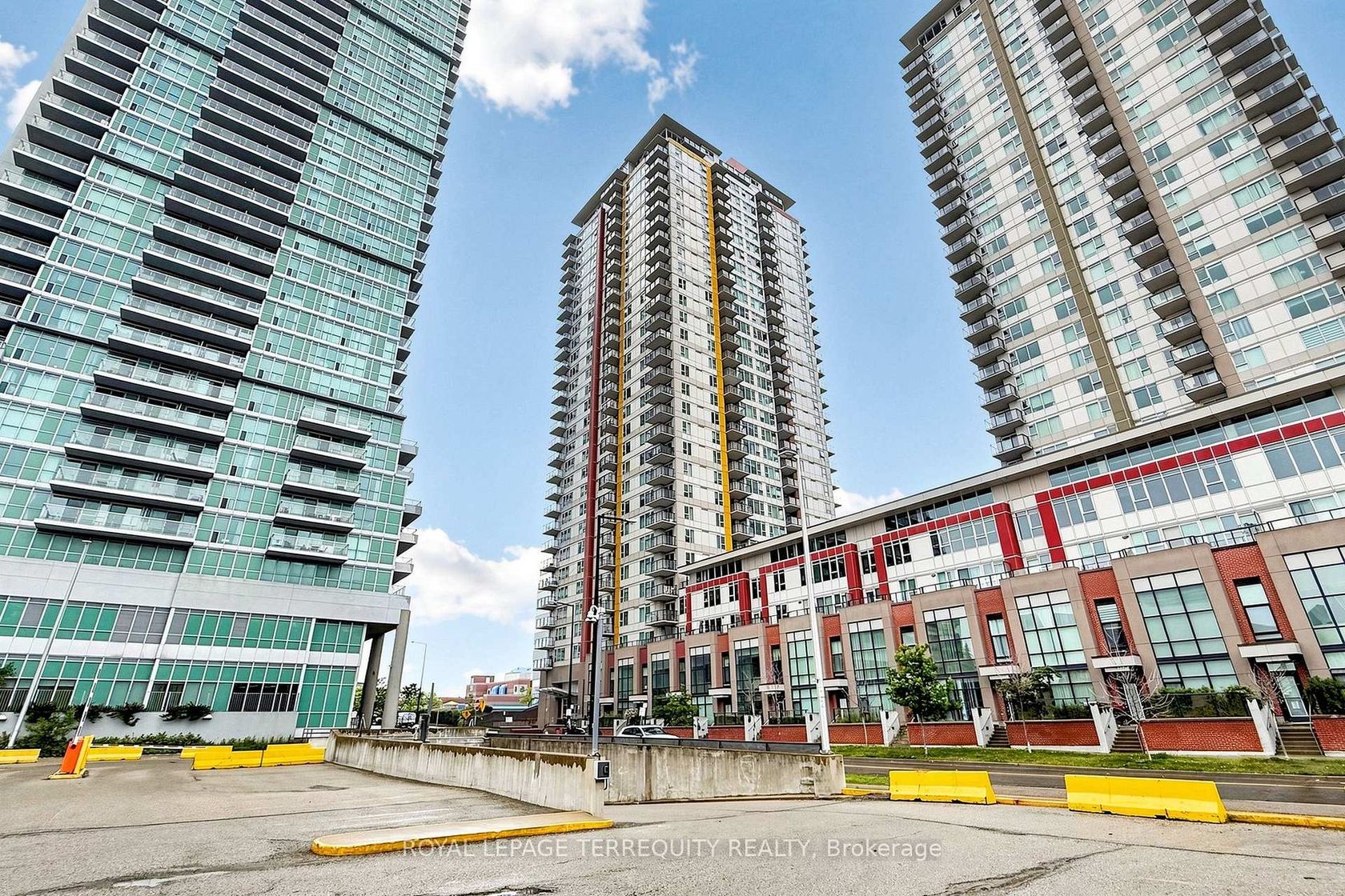 2105 - 25 Town Centre Court, Bendale, Toronto photo number 2