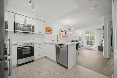 Photo 2 at 706 - 212 Eglinton Avenue, Mount Pleasant West, Toronto