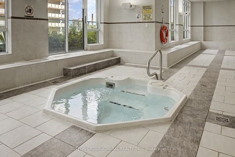 Photo 28 at 706 - 212 Eglinton Avenue, Mount Pleasant West, Toronto