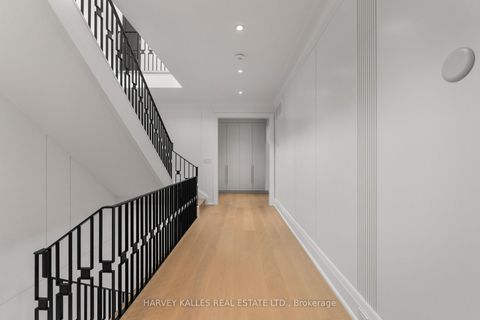 Photo 20 at 106 Richview Avenue, Forest Hill South, Toronto